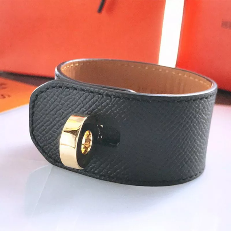 Affordable Hermes Turn-Lock Bracelets Box Calfskin Gold Hardware 0116