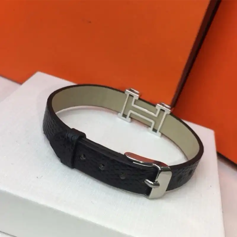 Affordable Hermes Crystals H Letter Belt Bracelet In Black 0124