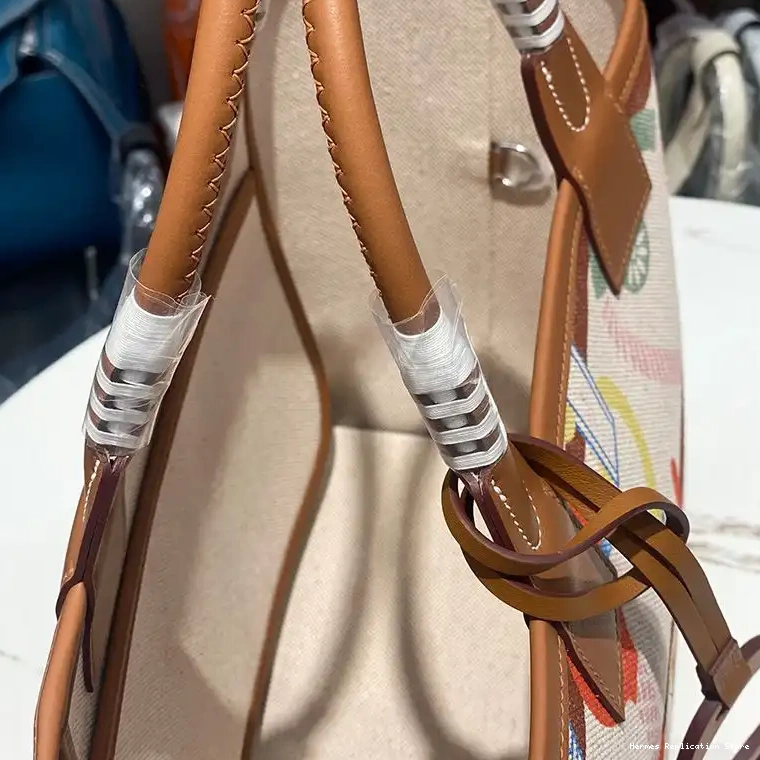 Affordable Bag Multicolor Equestre In Clic Canvas Panoplie Motif Plume Steeple Clac with 25 Beige Hermes H 0220